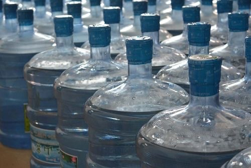 疫情再次凸顯桶裝水弊端，凈水器成家庭健康飲水主趨勢